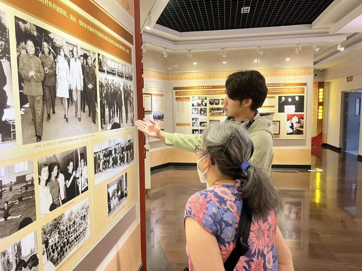 8c61b52944644afca6403e59431b60bf.jpg 8c61b52944644afca6403e59431b60bf.jpg