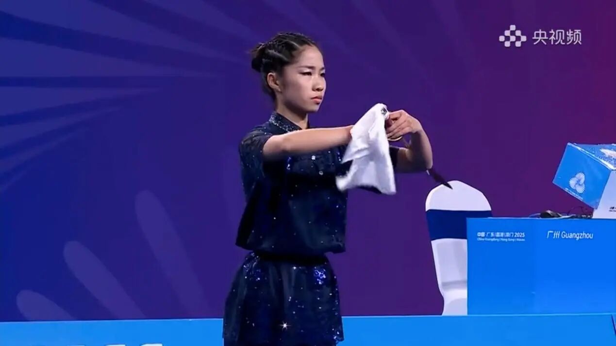 bf47f3173e1941f08d9351744571eebc.jpg bf47f3173e1941f08d9351744571eebc.jpg